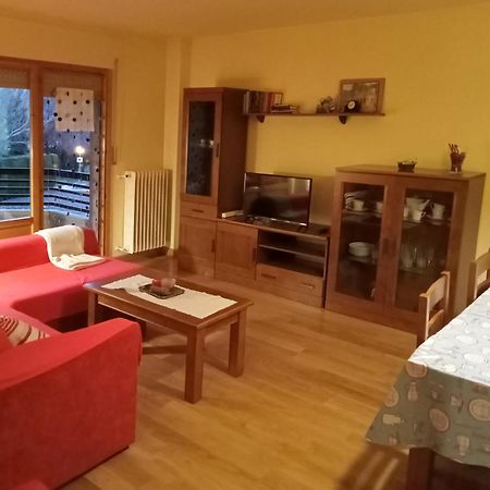 Apartamentos Biescas 3000 מראה חיצוני תמונה